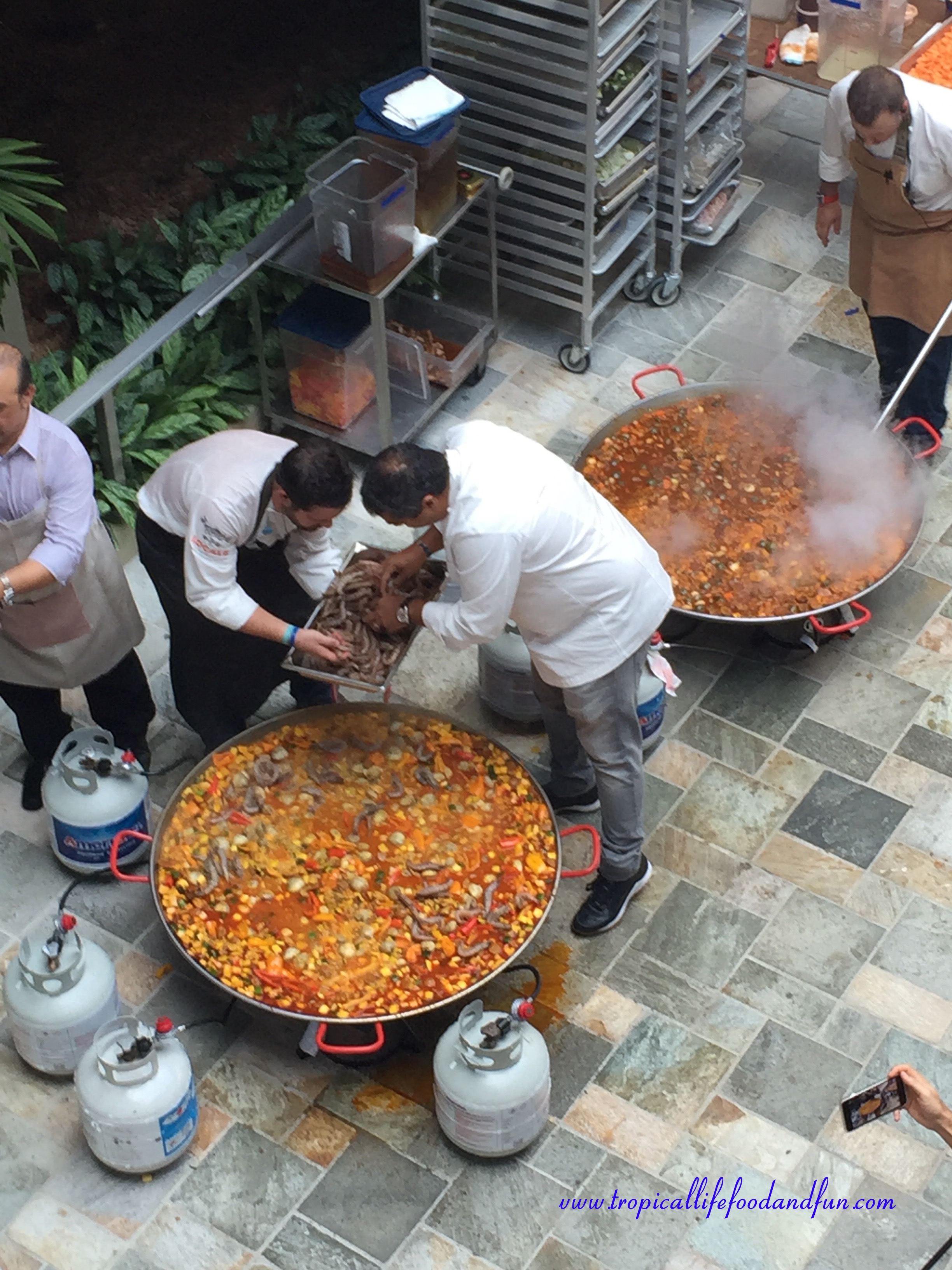 Adding the Prawns