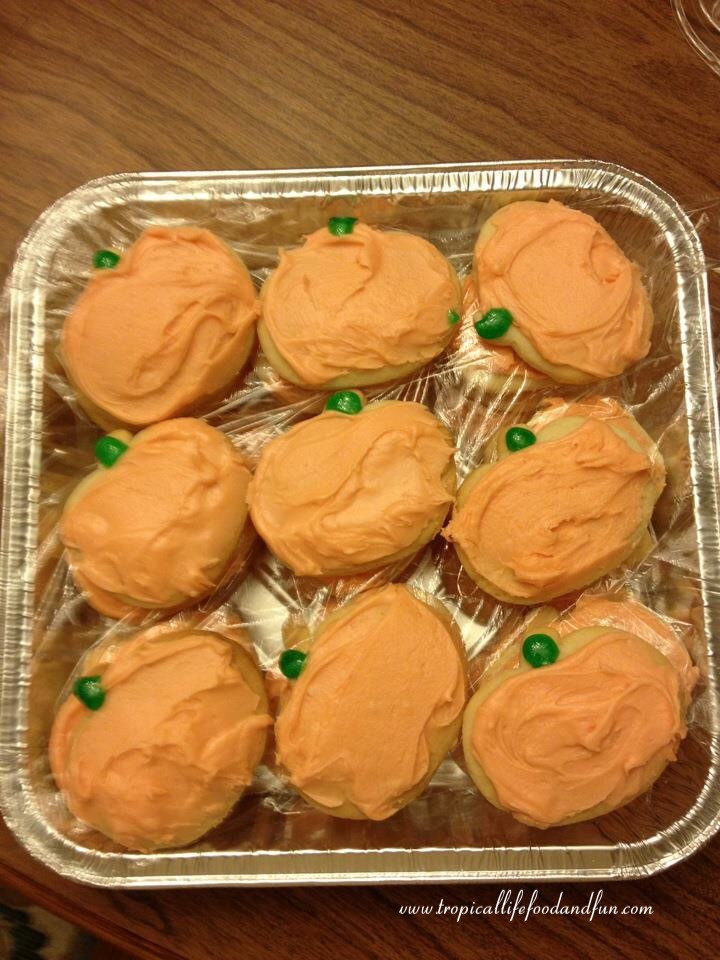 Frosted Rolled Sugar Cookies  – Pumpkins!