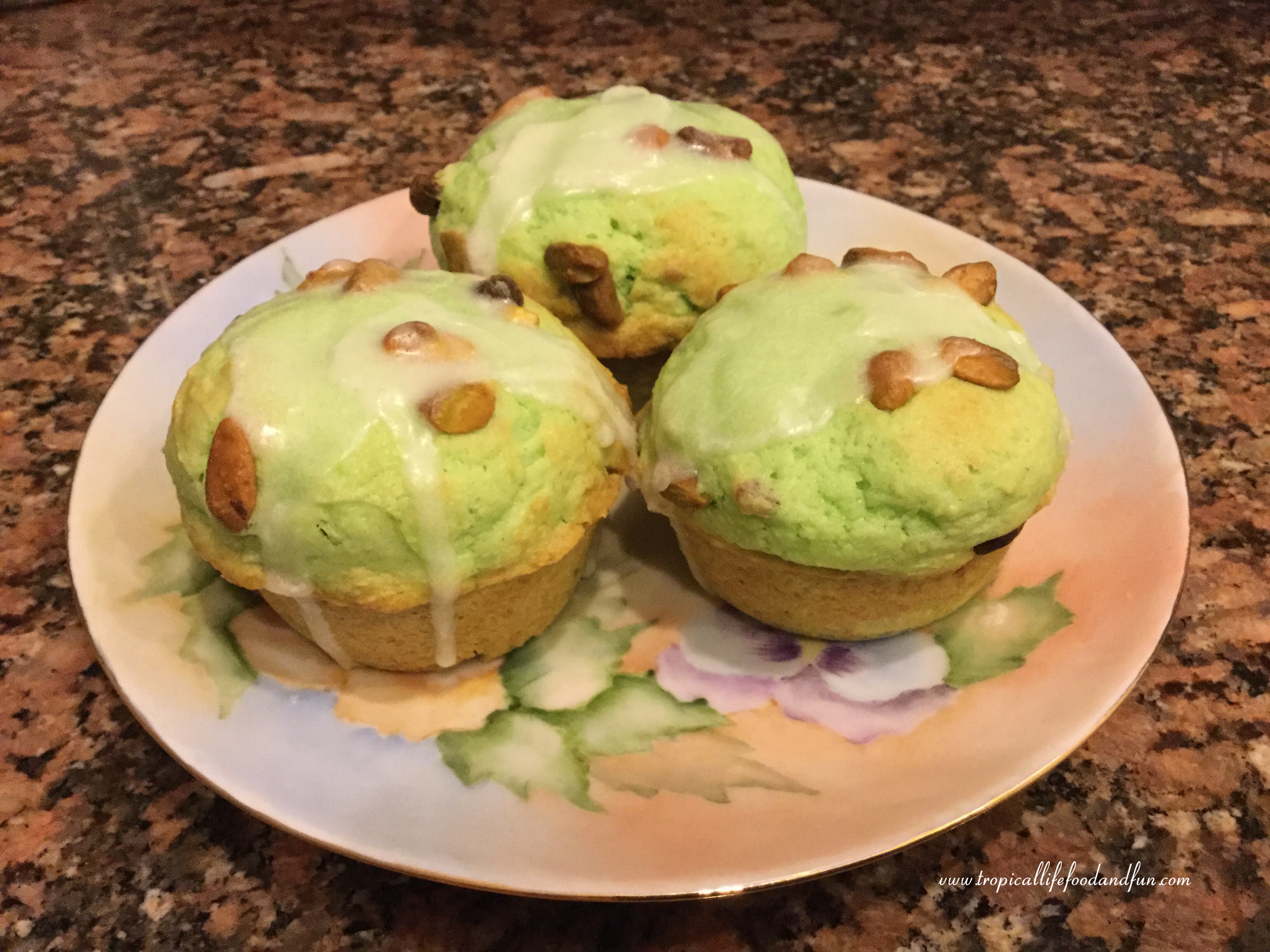 Almond Pistachio Muffins